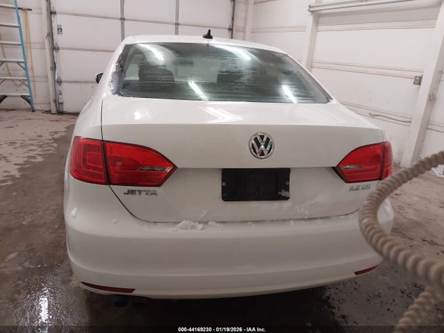 44169230 :رقم المزاد ، 3VWDX7AJ8DM427892 vin ، 2013 Volkswagen Jetta 2.5l Se مزاد بيع