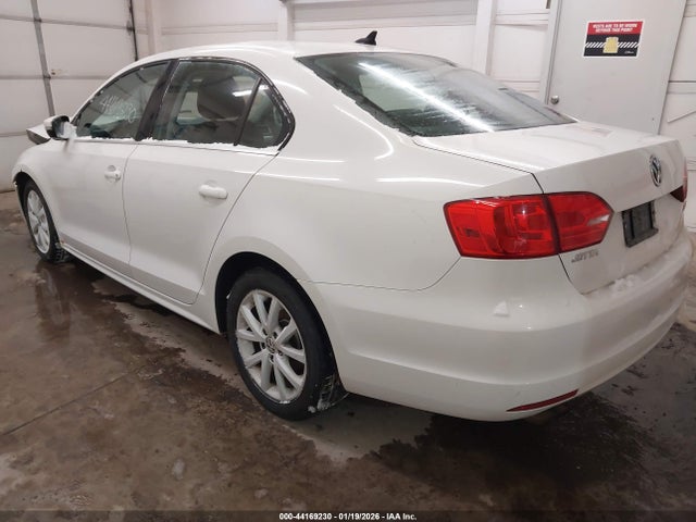 44169230 :رقم المزاد ، 3VWDX7AJ8DM427892 vin ، 2013 Volkswagen Jetta 2.5l Se مزاد بيع