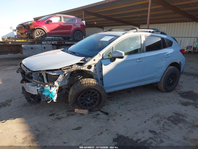 Subaru Crosstrek 2.0i Premium 2018 JF2GTABC8JH336440 Image 2
