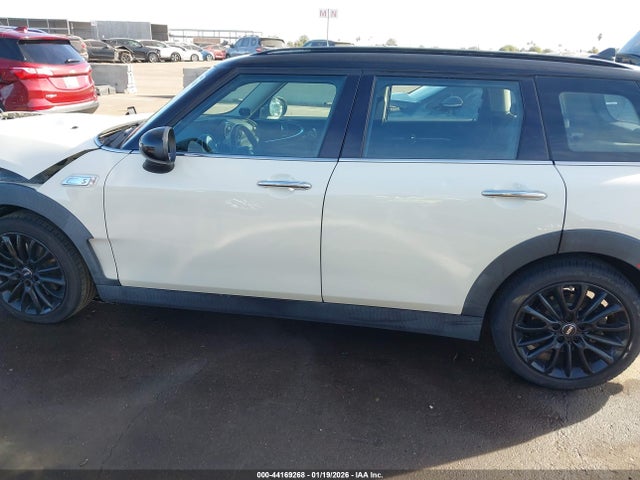 WMWLN9C38H2E49581 Mini Clubman Cooper S