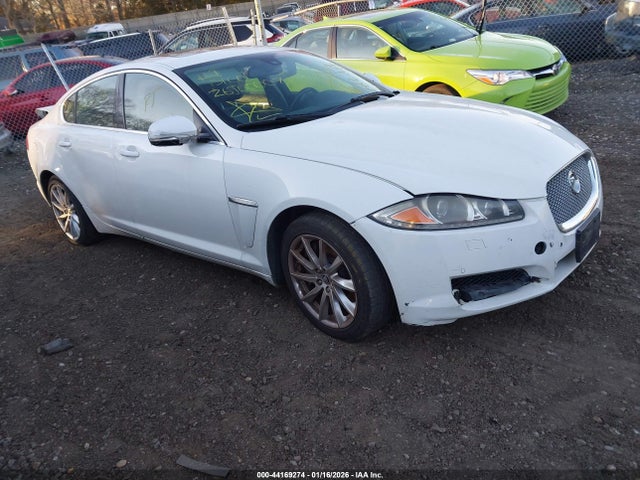 2013 JAGUAR XF SAJWA0ES3DPS78519