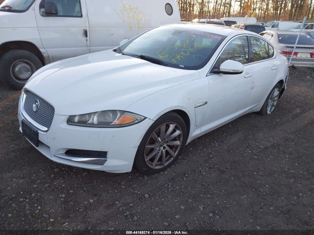 2013 JAGUAR XF SAJWA0ES3DPS78519 Photo 1