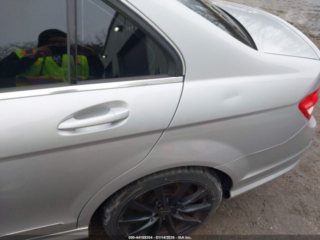 2011 MERCEDES-BENZ C 300 WDDGF8BB5BR183880 Photo 5