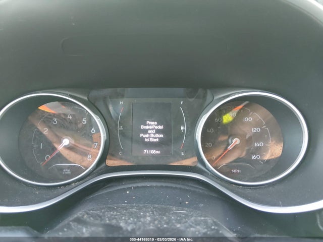 3C4NJDBB1JT457168 Jeep Compass Latitude 4x4
