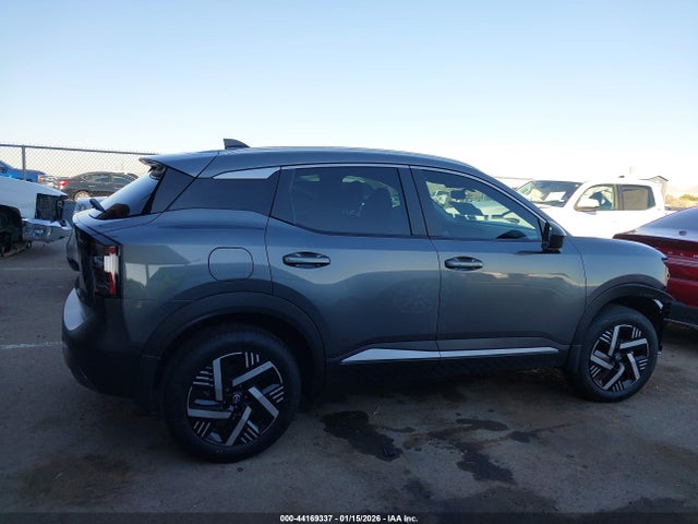 3N8AP6CE9TL317846 Nissan KICKS SV