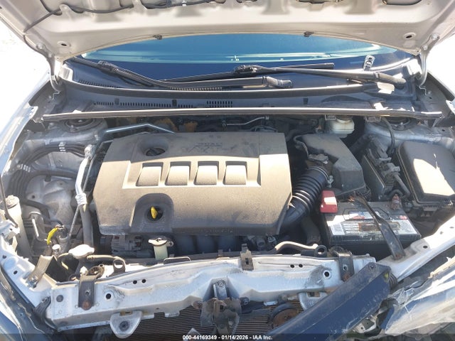 5YFBURHE7HP594668 Toyota COROLLA LE