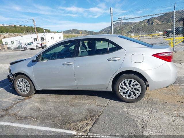 5YFBURHE7HP594668 Toyota COROLLA LE