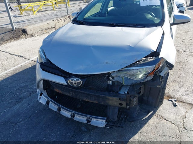 5YFBURHE7HP594668 Toyota COROLLA LE