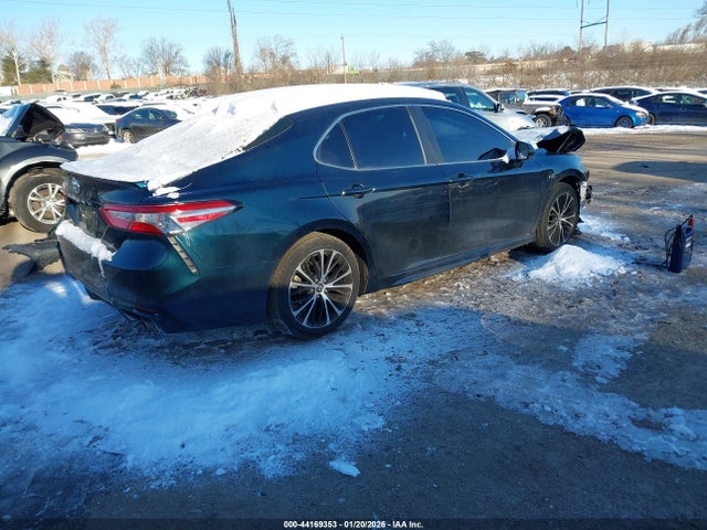 4T1B11HK1KU261369 Toyota CAMRY SE