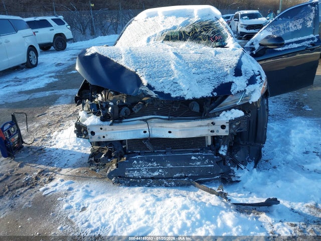 4T1B11HK1KU261369 Toyota CAMRY SE
