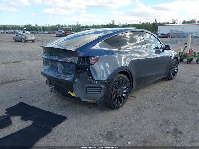 2023 TESLA MODEL Y 7SAYGDEFXPF760504 Photo 3
