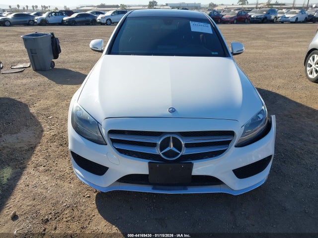 55SWF4JB5GU163818 Mercedes-Benz C 300 Sport
