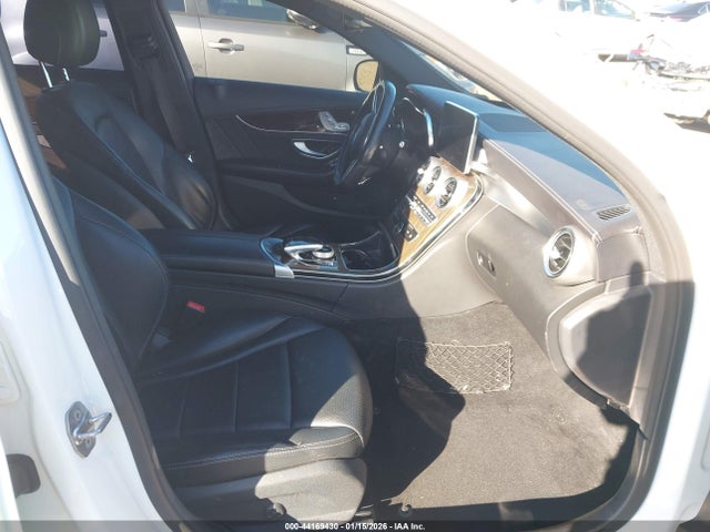 55SWF4JB5GU163818 Mercedes-Benz C 300 Sport