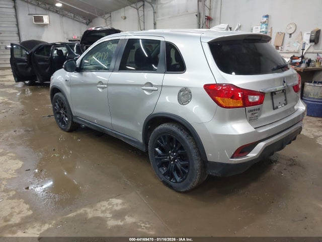 2019 MITSUBISHI OUTLANDER SPORT JA4AR3AU8KU022377 Photo 2