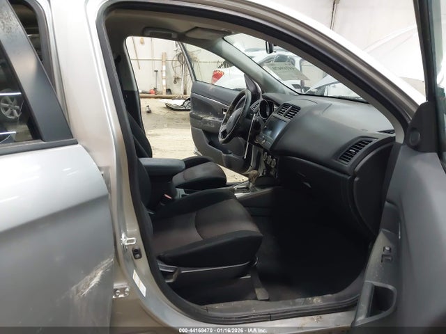 2019 MITSUBISHI OUTLANDER SPORT JA4AR3AU8KU022377 Photo 4