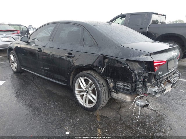 2017 AUDI A4 WAUKMAF4XHN053555 Photo 2