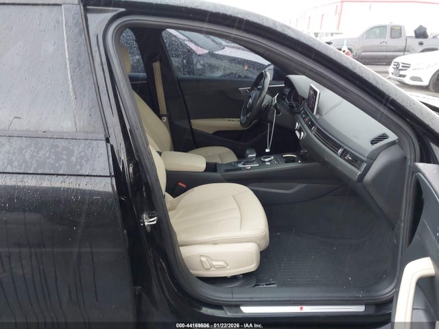 2017 AUDI A4 WAUKMAF4XHN053555 Photo 4