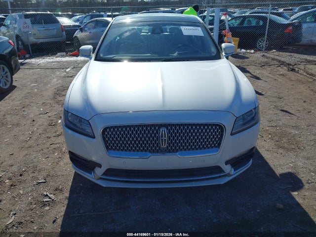 1LN6L9RP8H5630896 Lincoln Continental Reserve