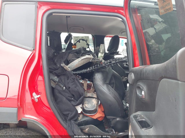 2015 Jeep Renegade Limited მანქანა იყიდება აუქციონზე, vin: ZACCJBDT8FPB31948, აუქციონის ნომერი: 44169626