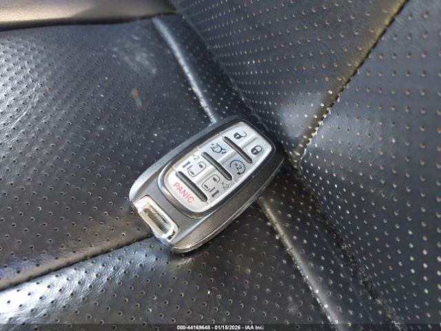 2020 CHRYSLER VOYAGER 2C4RC1DG7LR172578 Photo 10