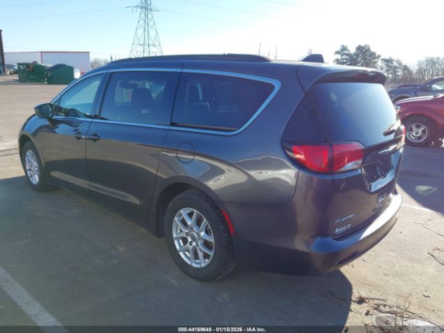 2020 CHRYSLER VOYAGER 2C4RC1DG7LR172578 Photo 2