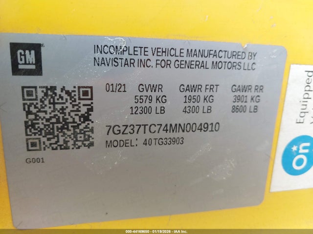 7GZ37TC74MN004910 GMC Savana Cutaway Work Van