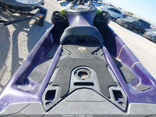 2021 SEADOO RXP-300 YDV49216B121 Photo 7
