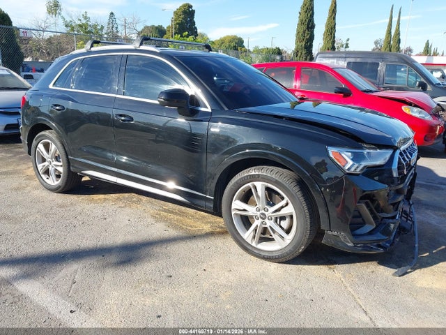 2022 AUDI Q3 WA1EECF31N1047673 Photo 0