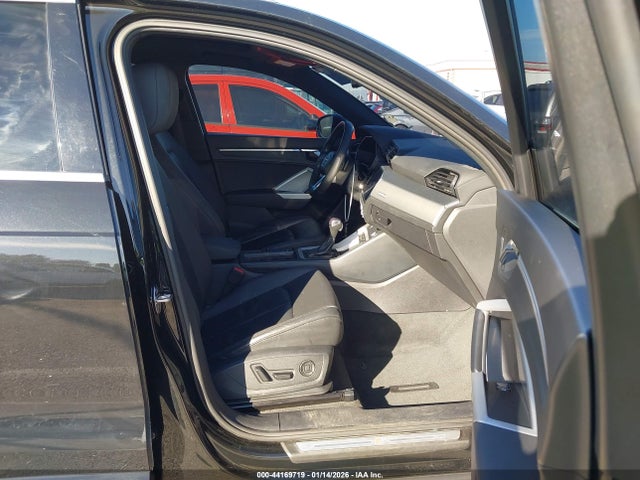 2022 AUDI Q3 WA1EECF31N1047673 Photo 4