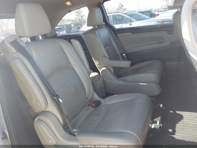 5FNRL6H78JB021832 Honda Odyssey Ex-l