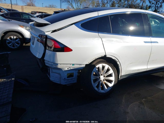 Продаж на аукціоні авто 2020 Tesla Model X Long Range Dual Motor All-wheel Drive/long Range Plus Dual Motor All-wheel Drive, vin: 5YJXCAE20LF241018, номер лоту: 44169738