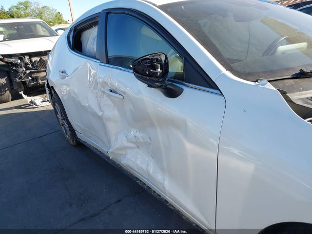 JM1BPAJL9M1335678 Mazda Mazda3 2.5 S