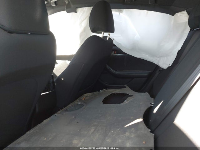 JM1BPAJL9M1335678 Mazda Mazda3 2.5 S