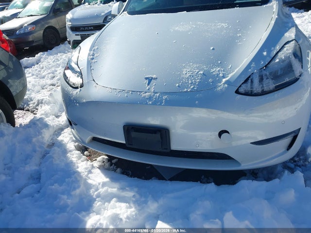 Продаж на аукціоні авто 2022 Tesla Model Y Long Range Dual Motor All-wheel Drive, vin: 7SAYGDEE4NA010811, номер лоту: 44169768