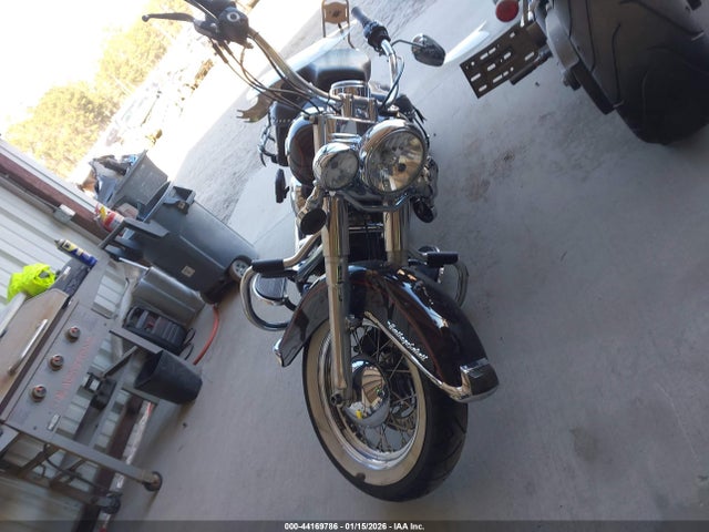 2011 HARLEY-DAVIDSON FLSTC 1HD1BW516BB019435 Photo 4