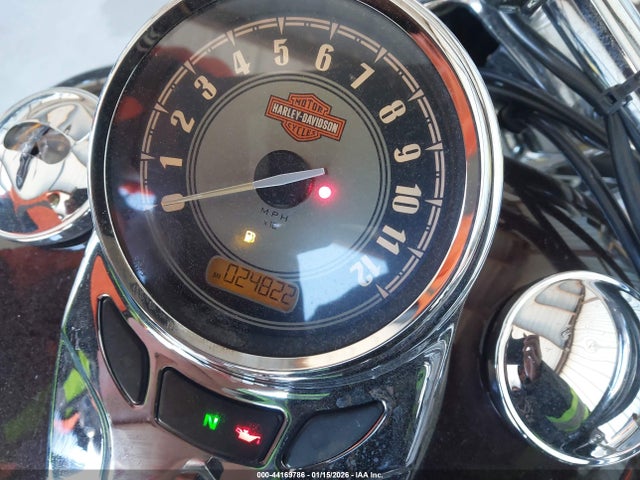 2011 HARLEY-DAVIDSON FLSTC 1HD1BW516BB019435 Photo 6