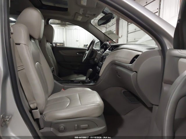 2017 Chevrolet Traverse 2lt მანქანა იყიდება აუქციონზე, vin: 1GNKVHKD8HJ167910, აუქციონის ნომერი: 44169817