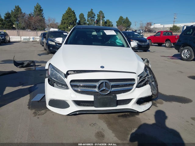 55SWF4KB2GU165069 Mercedes-Benz C 300 Luxury 4matic