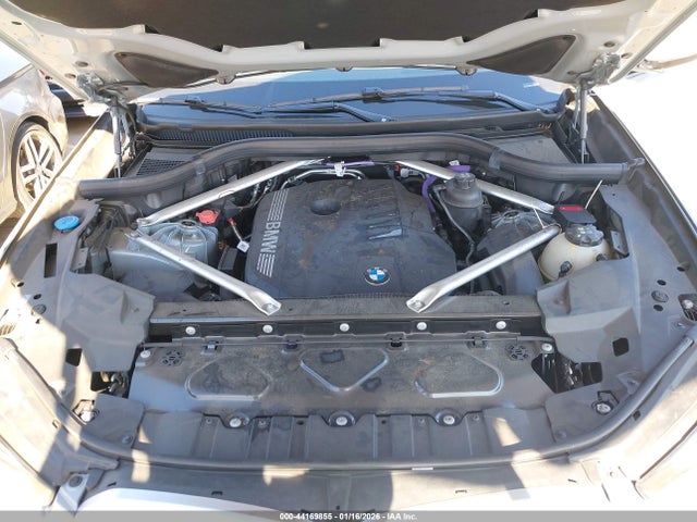 5UX13EU08S9X78983 BMW X5 Sdrive40i