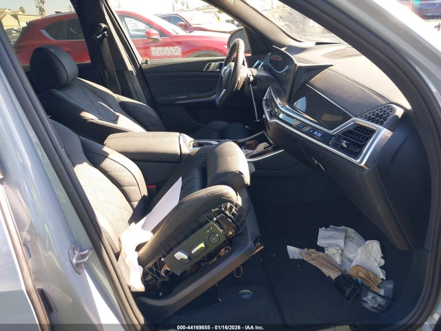 5UX13EU08S9X78983 BMW X5 Sdrive40i