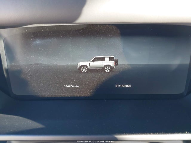 SALEW6EE4R2326924 Land Rover Defender Carpathian Edition