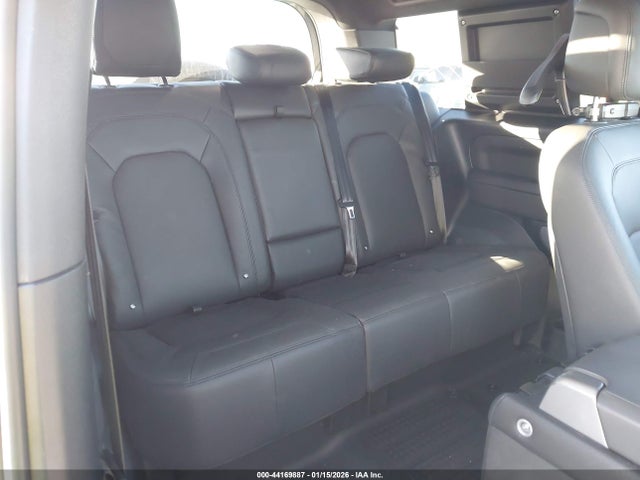 SALEW6EE4R2326924 Land Rover Defender Carpathian Edition