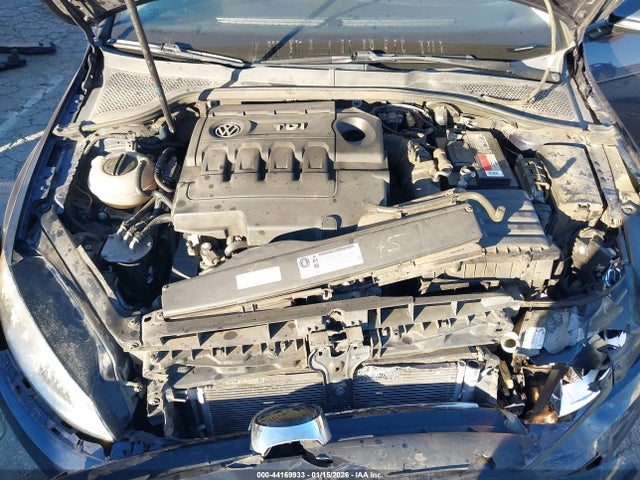 3VWFA7AUXFM520680 Volkswagen Golf Sportwagen Tdi Se 4-door