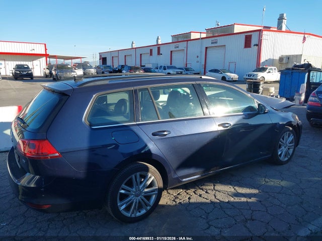 3VWFA7AUXFM520680 Volkswagen Golf Sportwagen Tdi Se 4-door