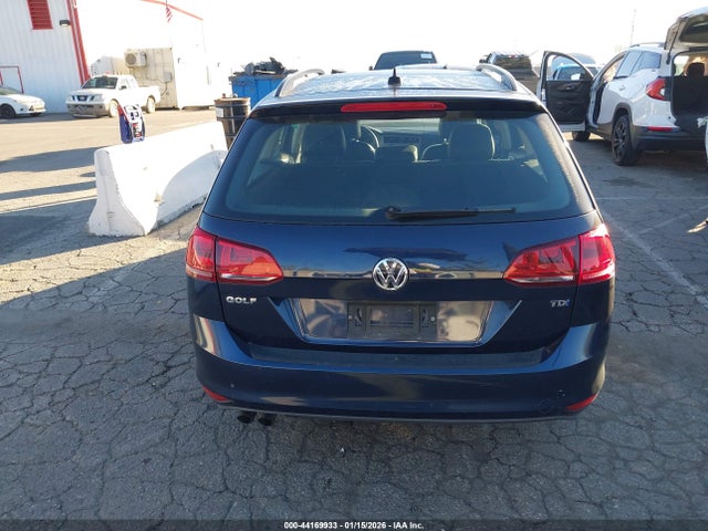 3VWFA7AUXFM520680 Volkswagen Golf Sportwagen Tdi Se 4-door