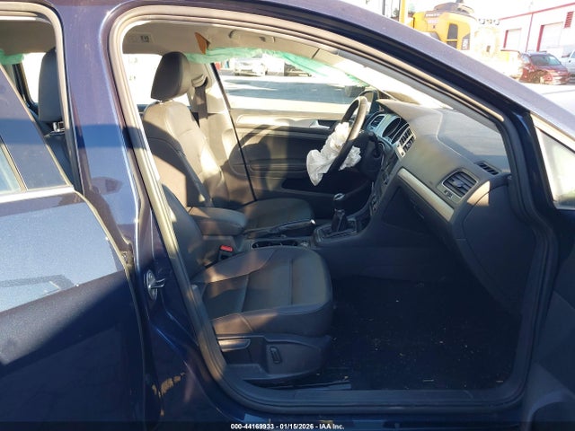 3VWFA7AUXFM520680 Volkswagen Golf Sportwagen Tdi Se 4-door