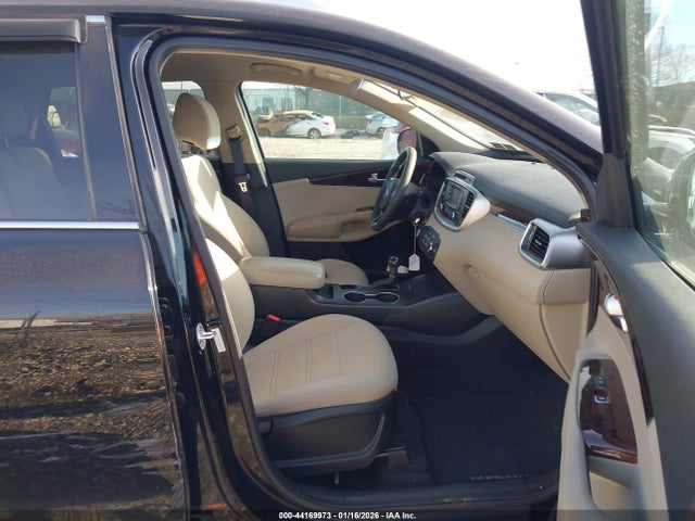 5XYPGDA51HG231698 KIA Sorento 3.3l Lx