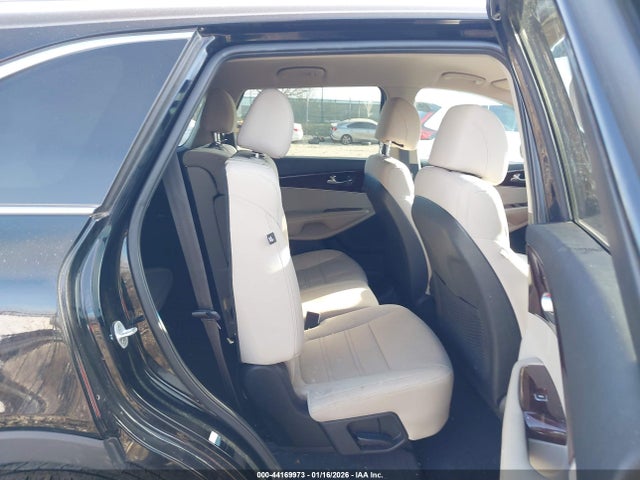 5XYPGDA51HG231698 KIA Sorento 3.3l Lx