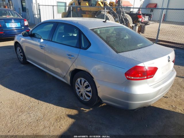2014 VOLKSWAGEN PASSAT 1VWAS7A33EC093034 Photo 2