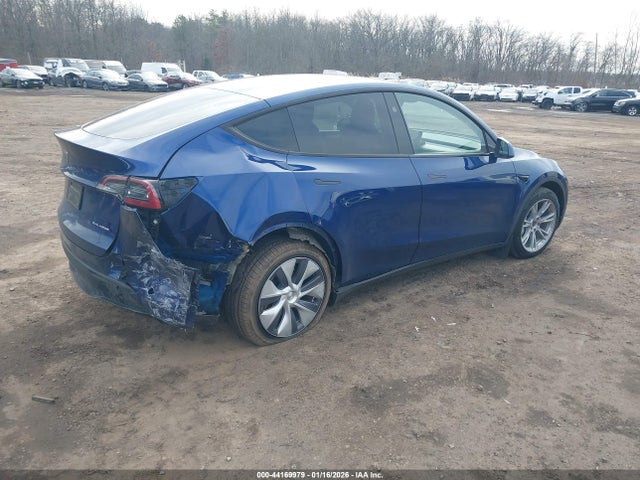 Продажа на аукционе авто 2023 Tesla Model Y Awd/long Range Dual Motor All-wheel Drive, vin: 7SAYGDEE5PA182333, номер лота: 44169979
